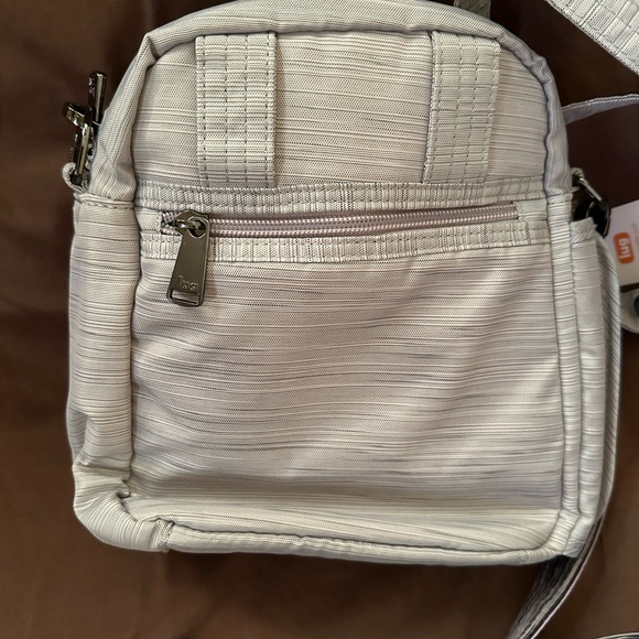 NWT Lug Silver Quilted Flapper Crossbody Bag Handbag w/extra strap - Picture 4 of 7